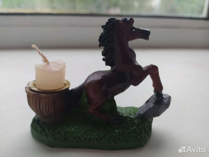 Настольные фигурки лошадка подсвечник собачки