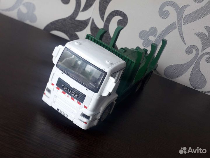 Игровой грузовичок