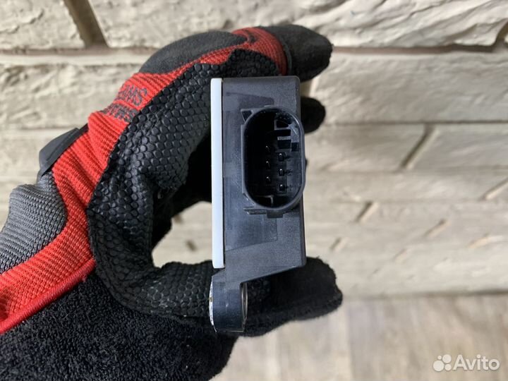 Hyundai IX 35 Датчик ускорения