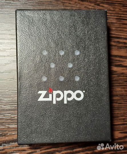Зажигалка бензиновая zippo