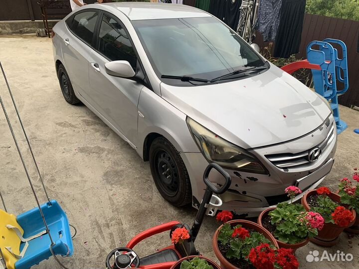 Hyundai Solaris 1.4 AT, 2015, 200 000 км