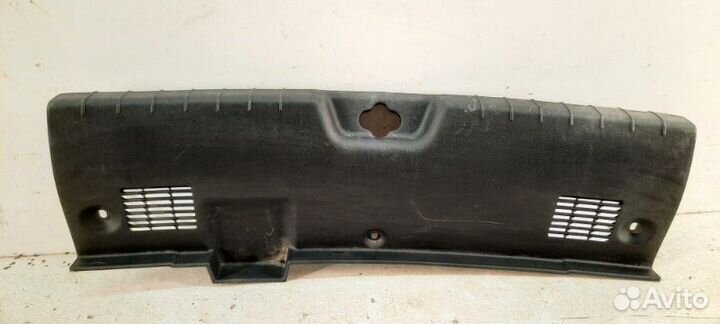 Накладка замка багажника Hyundai Elantra 6 AD