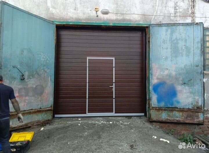 Гаражные ролетные ворота с доставкой