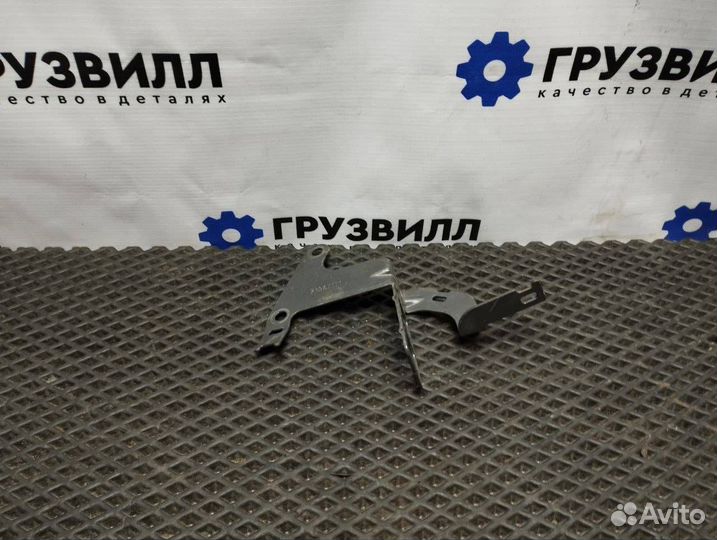 Кронштейн (крепление) Volvo FH4 21367171