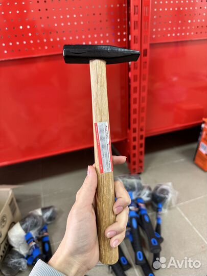 Молоток 300г с деревянной рукояткой