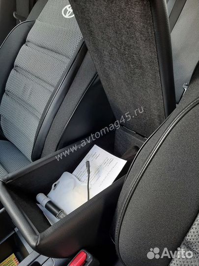 Подлокотник Toyota Avensis 2003-2008г