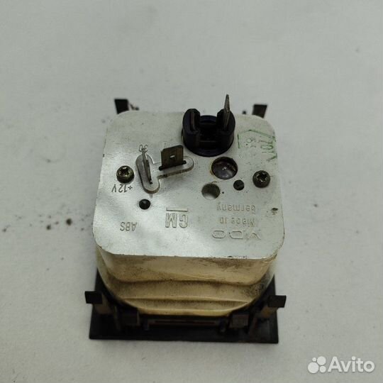 Часы Opel Omega 1994