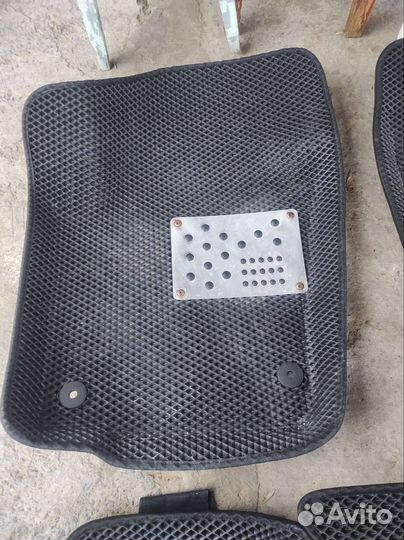 Автомобильные коврики eva