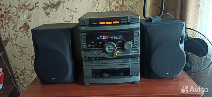 Музыкальный центр sony