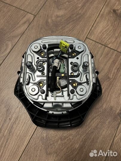 Подушка безопасности в руль Airbag Bmw e90 X-1