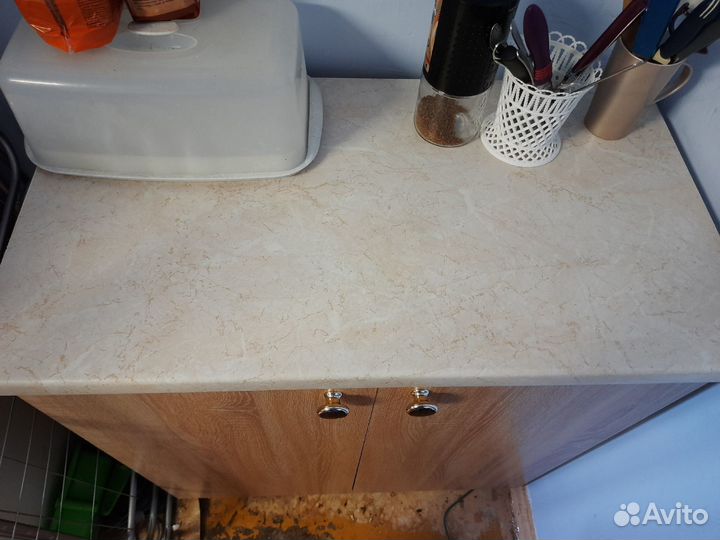 Большая кухонная тумба