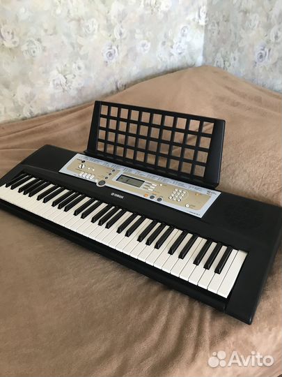 Синтезатор yamaha psr r200