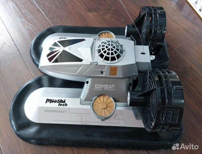 Радиоуправляемая модель катамаран