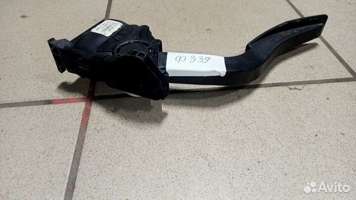 Педаль газа Шевроле Кобальт