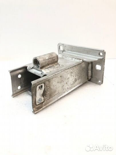 Кронштейн бампера передний правый Audi A4 B8 2007