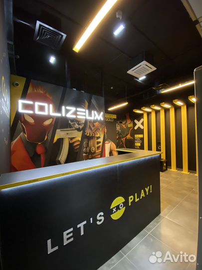 Набор мебели для компьютерного клуба