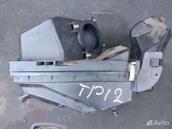 Корпус воздушного фильтра Nissan Primera P12 2.0