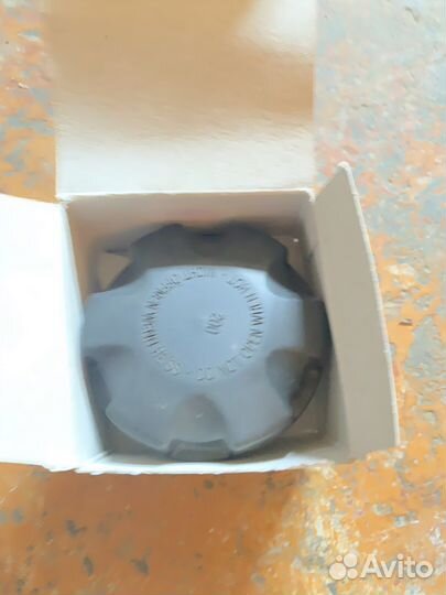 Крышка расширительного бочка на бмв