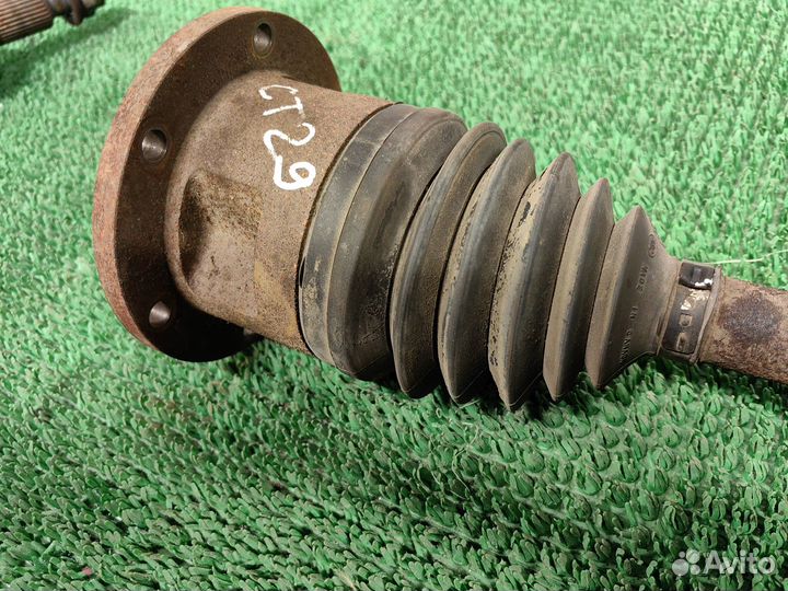 Привода передние 2шт. пара Chevrolet Tahoe GMT400