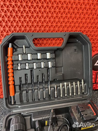 Шуруповерт DeWalt 26V