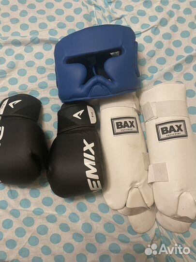 Боксерские перчатки 9oz