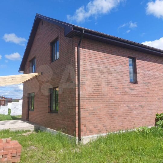 Дом 190 м² на участке 11,3 сот.