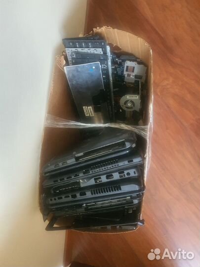 Ноутбуки на запчасти и по запчастям