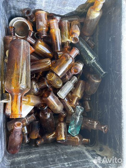 Старинные бутылки пузырьки