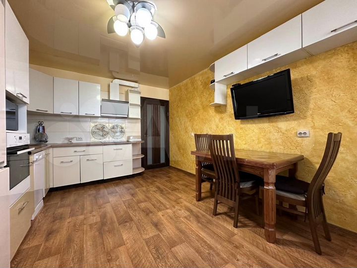 2-к. квартира, 74 м², 12/16 эт.