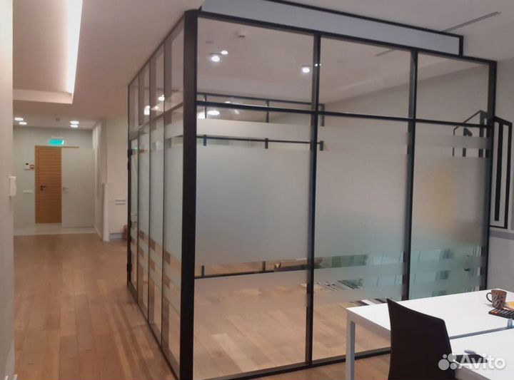 Офисные стеклянные перегородки