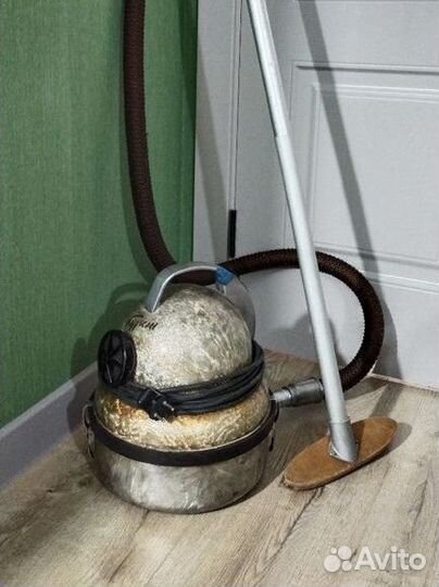 Пылесос Буран