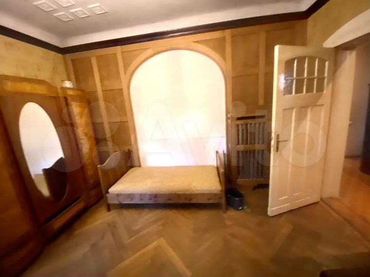 Комната 24 м² в 3-к., 1/2 эт.