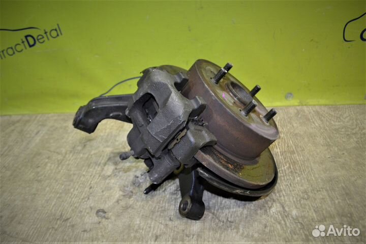 Кулак задний левый в сборе Камри 30 Лексус ES