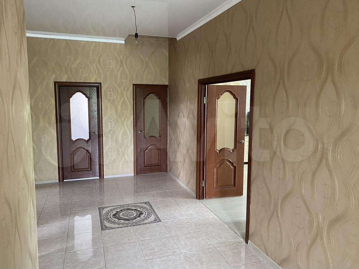 Дом 230 м² на участке 9,8 сот.