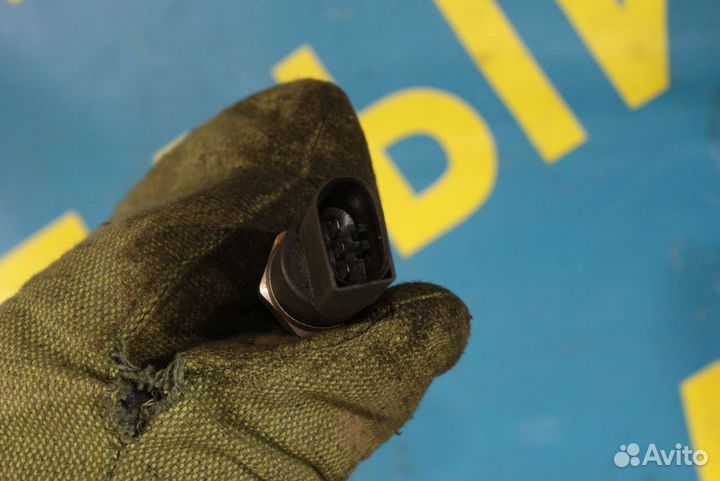 Датчик давления топлива Mercedes-Benz W210