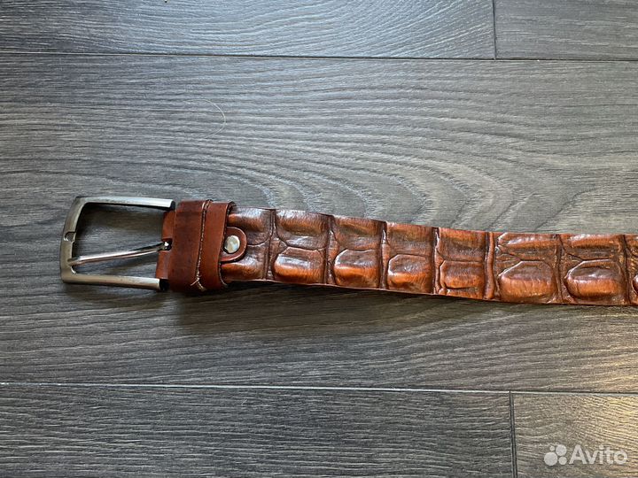 Мужской кожаный ремень коричневый