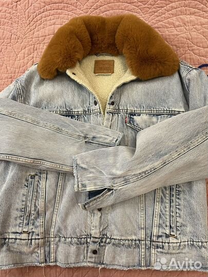Джинсовая женская куртка на меху
