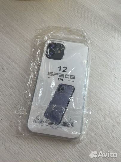 Чехол на iPhone