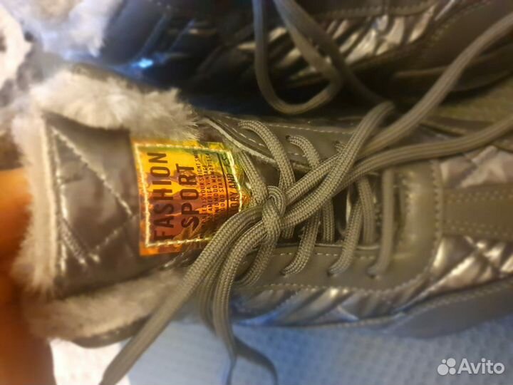 Ботинки/кроссовки новые на девочку/девушку