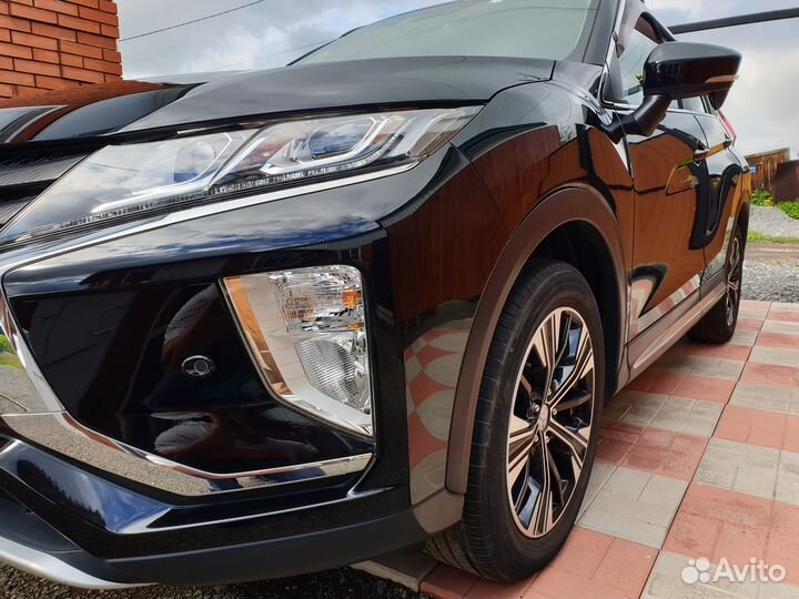 Mitsubishi Eclipse Cross 1.5 CVT, 2019, 27 400 км