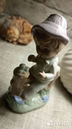 Фарфоровая статуэтка
