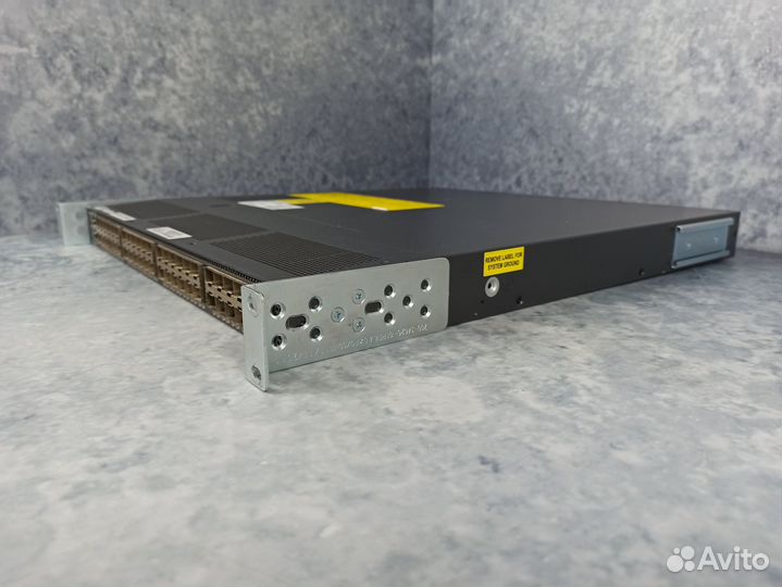 Коммутатор Cisco DS-C9148-16P-K9