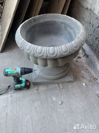 Вазон из бетона