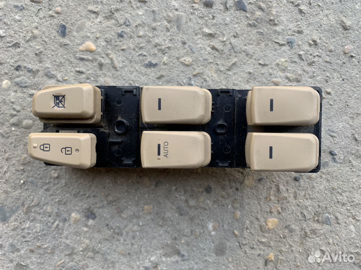 Блок управления стеклоподъемниками Хундай Соната 6