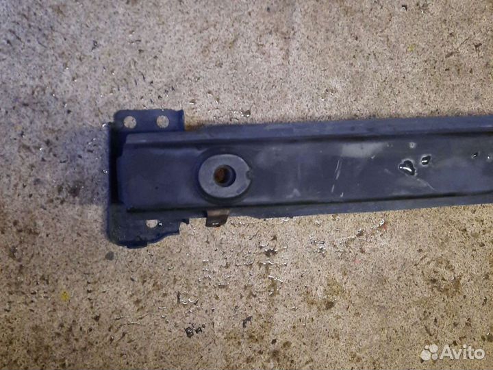 Skoda Fabia Roomster (10-15 ) усилитель переднего