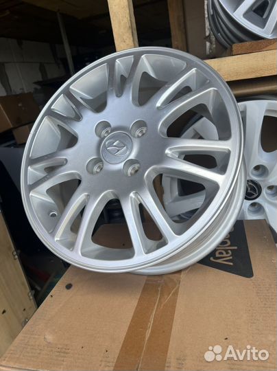 Диски Hyundai R15 4/100 новые