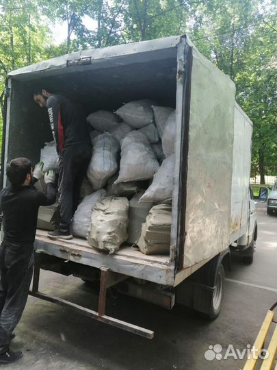 Вывоз мусора контейнером. Газелью. Есть грузчики