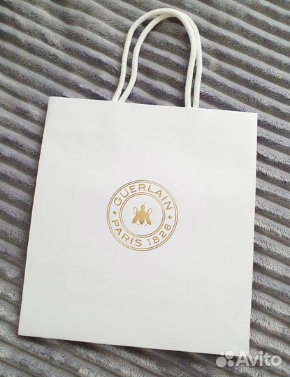 Бумажный пакет guerlain