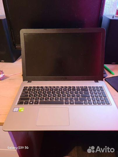 Asus