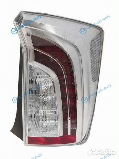 ST-212-19X9R-UE Фонарь задний toyota prius 11-15 R